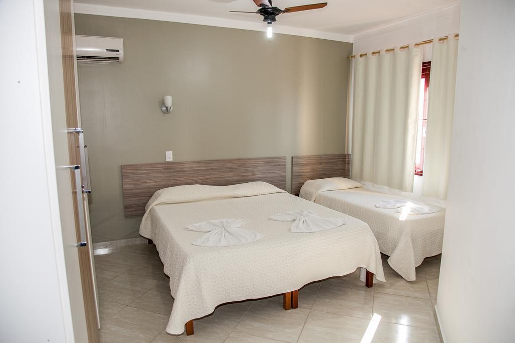 Residencial Ilha Dourada Hotel Говернадор Селсо Рамос Стая снимка