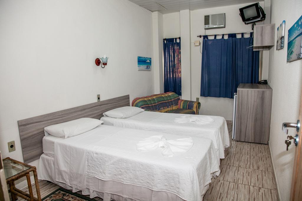 Residencial Ilha Dourada Hotel Говернадор Селсо Рамос Стая снимка